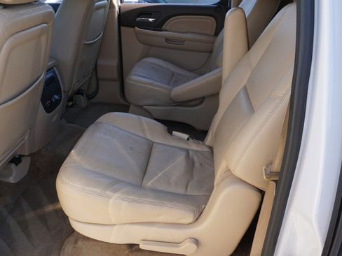 Used 2012 GMC Yukon XL Denali image 28