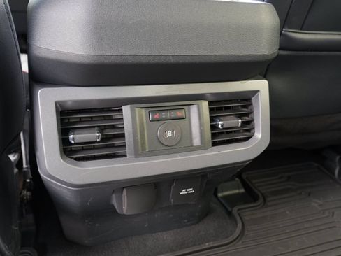 Used 2024 Ford F250 Lariat w/ Chrome Package AWD/4WD image 26