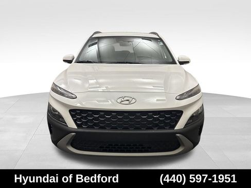 Used 2023 Hyundai Kona SEL AWD/4WD image 2