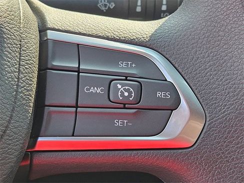 Certified 2025 Jeep Compass Sport image 16