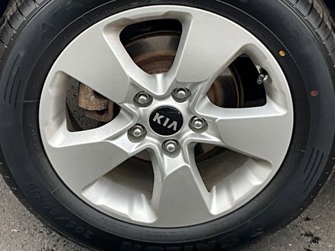 Used 2017 Kia Soul w/ Convenience Package image 7