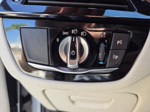 Used 2021 BMW 540i w/ Premium Package image 22