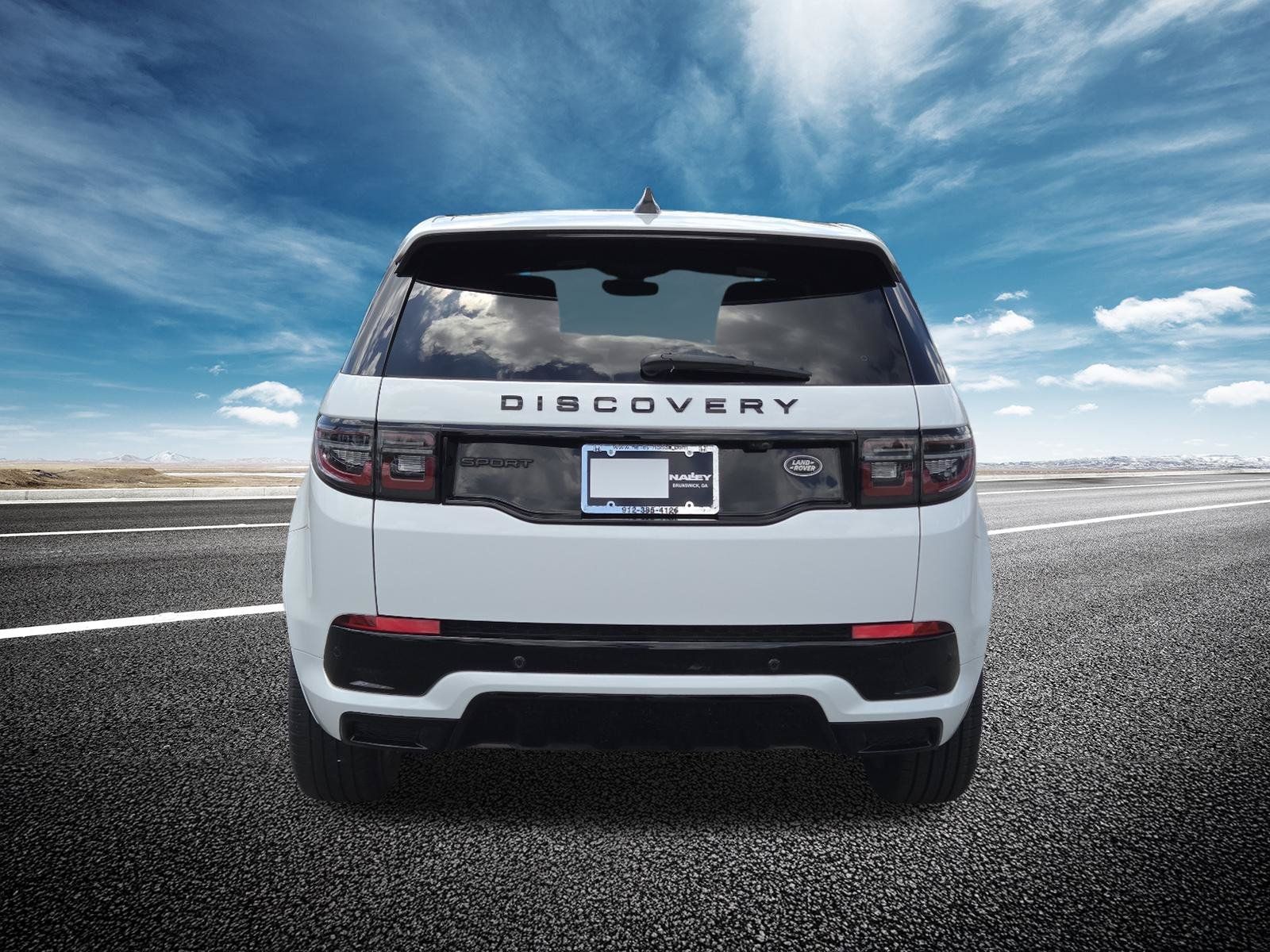 Used 2023 Land Rover Discovery Sport SE R-Dynamic AWD/4WD image 20