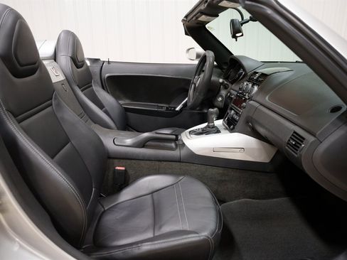 Used 2008 Saturn Sky w/ Premium Trim Package RWD image 15