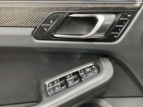 Used 2015 Porsche Macan Turbo AWD/4WD image 13