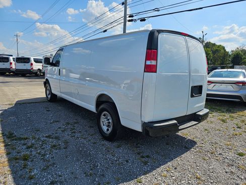 Used 2023 GMC Savana 2500 Extended w/ Driver Convenience Package RWD image 17