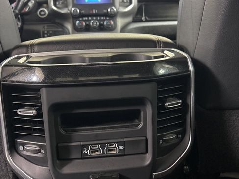 Used 2020 RAM 2500 Laramie w/ Night Edition image 21