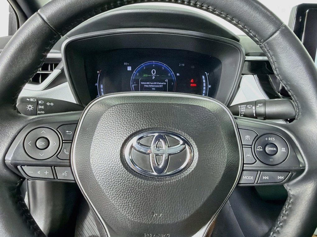 Used 2026 Toyota Corolla SE FWD image 16