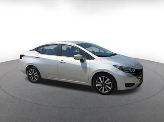 Used 2025 Nissan Versa SV FWD video 2
