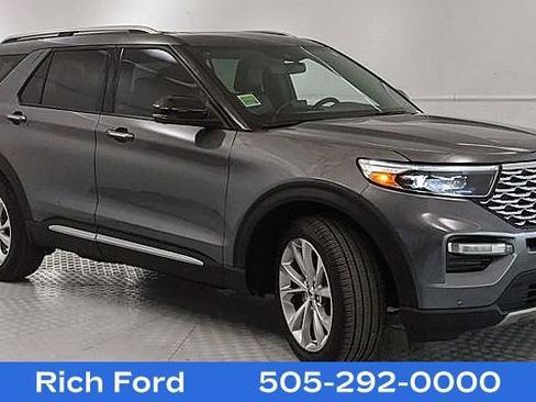 Certified 2023 Ford Explorer Platinum w/ Technology Package image 1