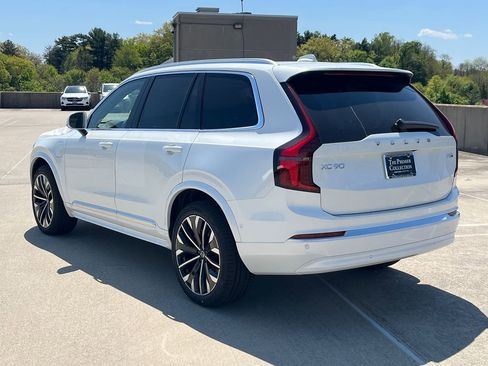 New 2026 Volvo XC90 T8 Ultra w/ Protection Package Premier AWD/4WD image 4