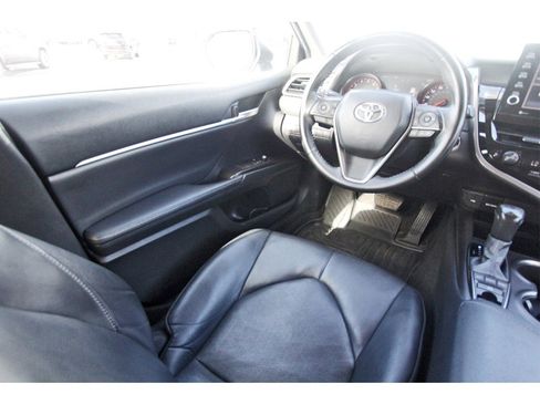 Used 2021 Toyota Camry XSE image 10