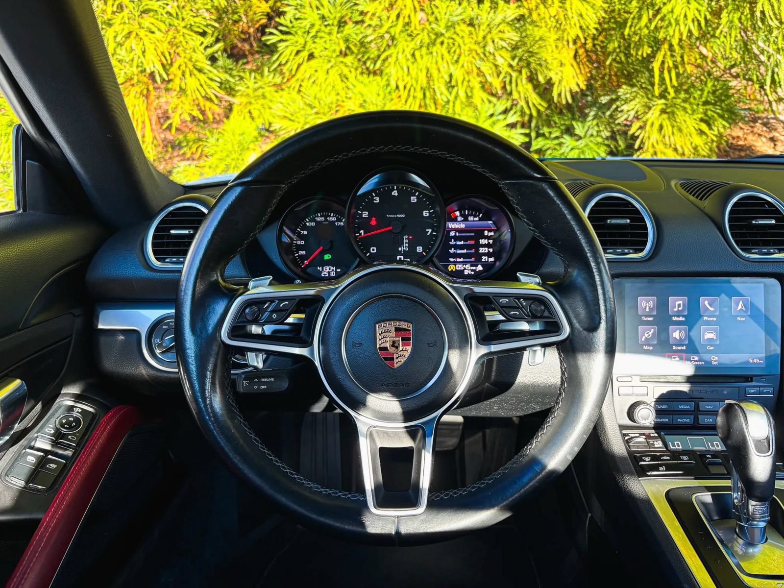 Used 2018 Porsche 718 Cayman RWD image 25