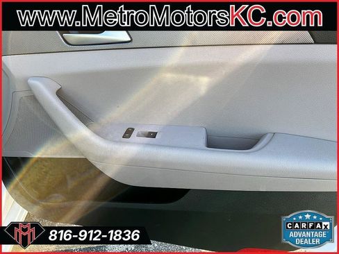 Used 2015 Hyundai Sonata SE image 36