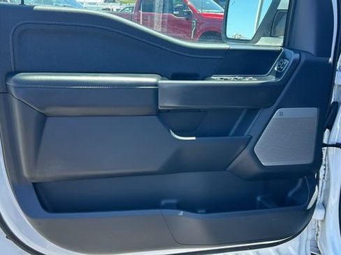 Used 2025 Ford F150 Lariat w/ Equipment Group 501A Mid AWD/4WD image 16