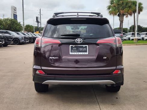 Used 2017 Toyota RAV4 SE w/ Power Extra Value Package FWD image 5