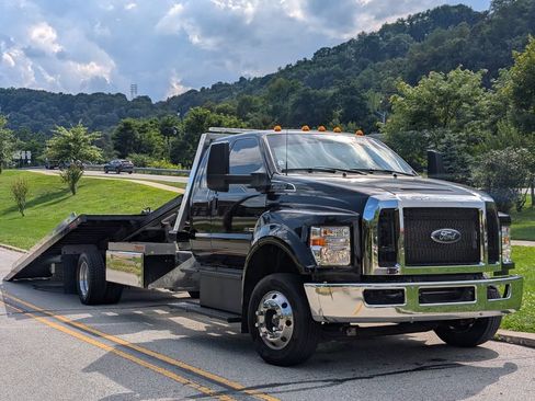 Used 2026 Ford F650 2WD SuperCab Super Duty image 32