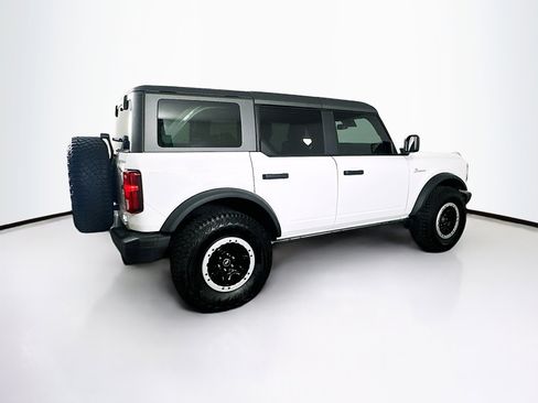 Used 2024 Ford Bronco Black Diamond image 10