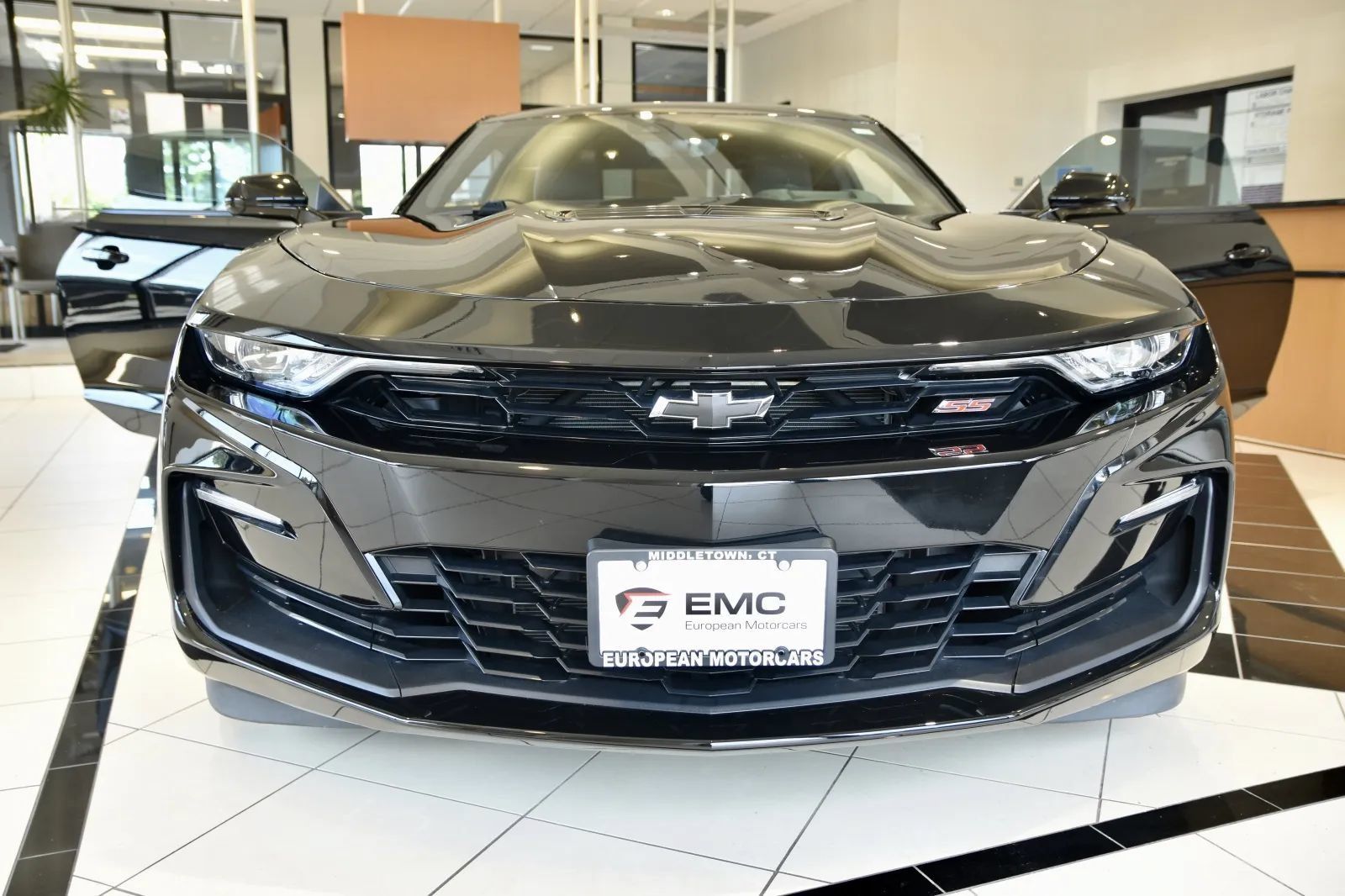 Used 2023 Chevrolet Camaro SS RWD image 2