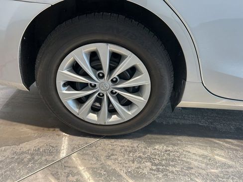 Used 2017 Toyota Camry LE image 16