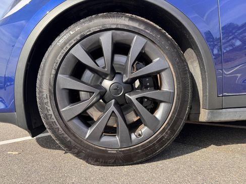 Used 2023 Tesla Model X image 71