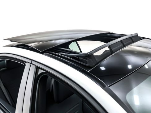 Used 2023 Mercedes-Benz C 300 Sedan image 22