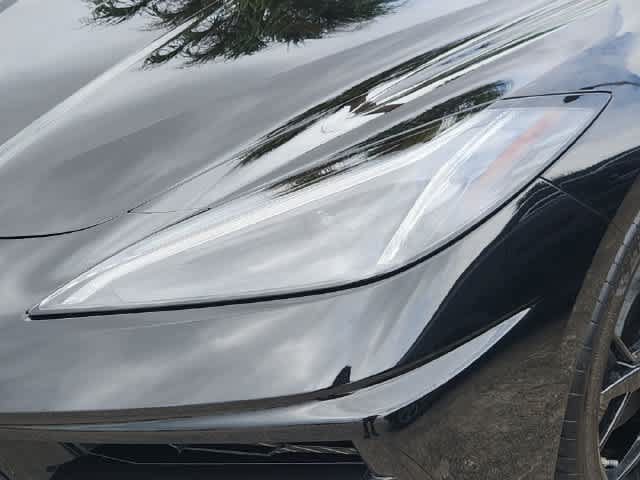Used 2022 Chevrolet Corvette Stingray Premium Conv w/ Z51 Performance Package RWD image 9