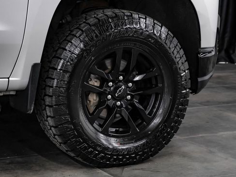 Used 2022 Chevrolet Silverado 1500 LT Trail Boss w/ Convenience Package II AWD/4WD image 60