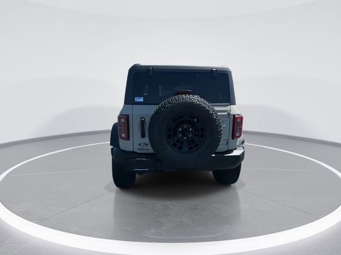 New 2026 Ford Bronco Outer Banks w/ Sasquatch Package AWD/4WD image 7