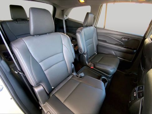 Used 2022 Honda Pilot Elite image 20