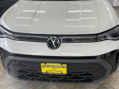 New 2026 Volkswagen Taos SE