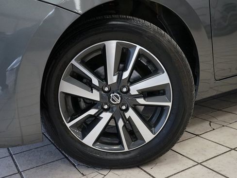 Used 2021 Nissan Versa SV image 45