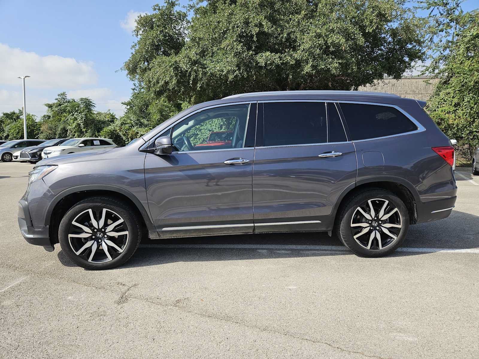Used 2022 Honda Pilot Touring image 4
