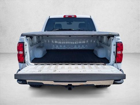 Used 2018 Chevrolet Silverado 1500 LT w/ LT Eassist Package AWD/4WD image 6