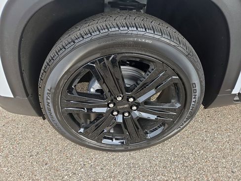 New 2026 GMC Acadia Elevation image 38