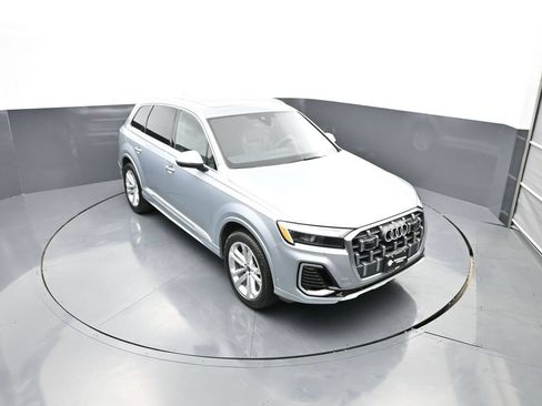 Used 2025 Audi Q7 3.0T Premium Plus AWD/4WD image 48