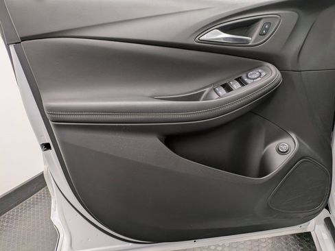 Used 2023 Buick Encore GX Select w/ Sport Touring Package image 8