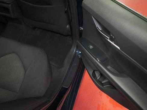 Certified 2018 Toyota Camry LE w/ Convenience Package FWD image 16