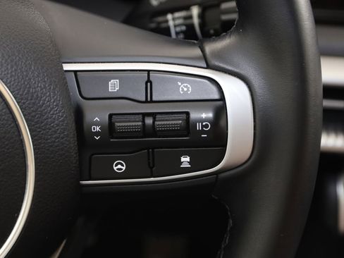 Used 2023 Kia K5 GT-Line image 39