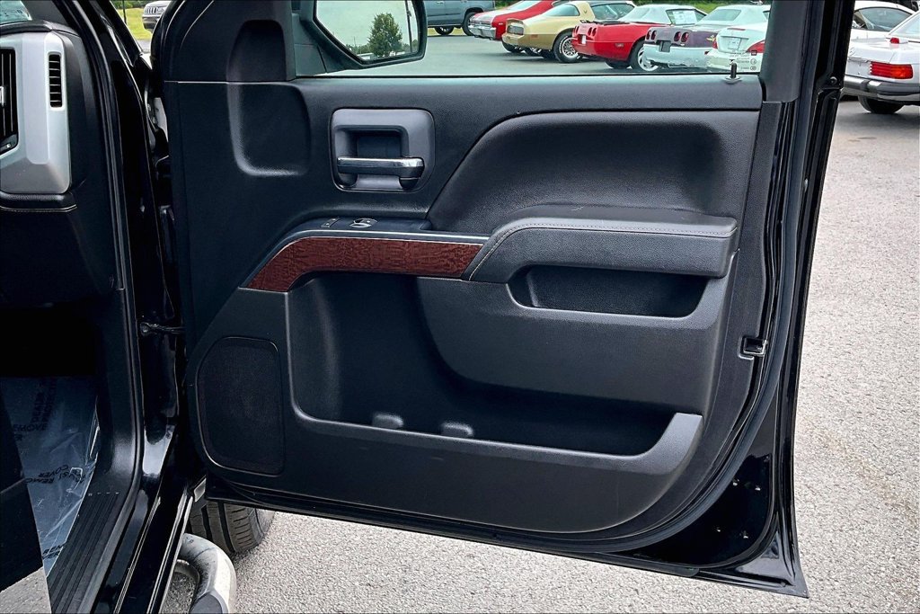 Used 2018 GMC Sierra 1500 SLE w/ SLE Value Package AWD/4WD image 30