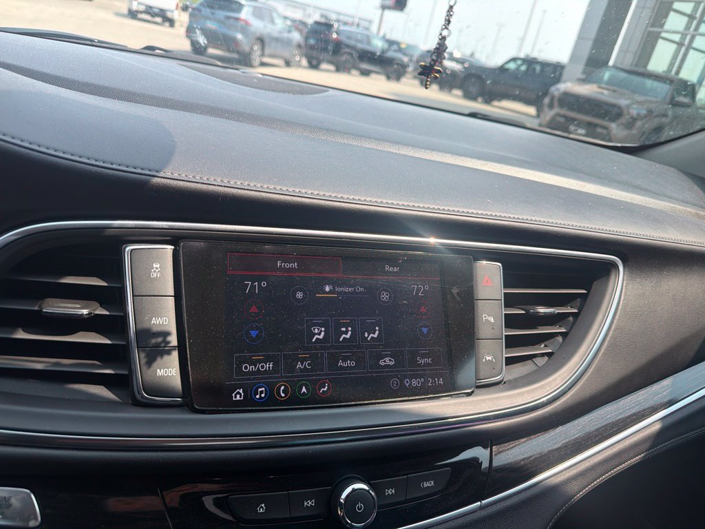 Used 2020 Buick Enclave Avenir w/ Avenir Technology Package AWD/4WD image 15