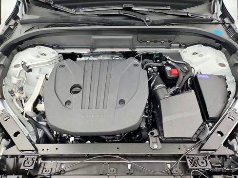New 2026 Volvo XC60 B5 Plus w/ Climate Package PRO image 28