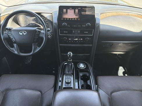 Used 2023 INFINITI QX80 Premium Select RWD image 2