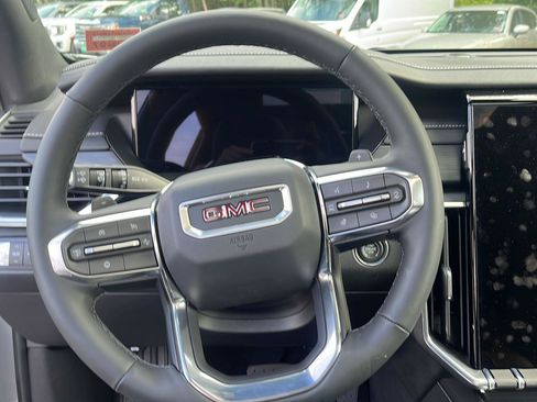 New 2026 GMC Acadia Elevation w/ Elevation Premium Package AWD/4WD image 16