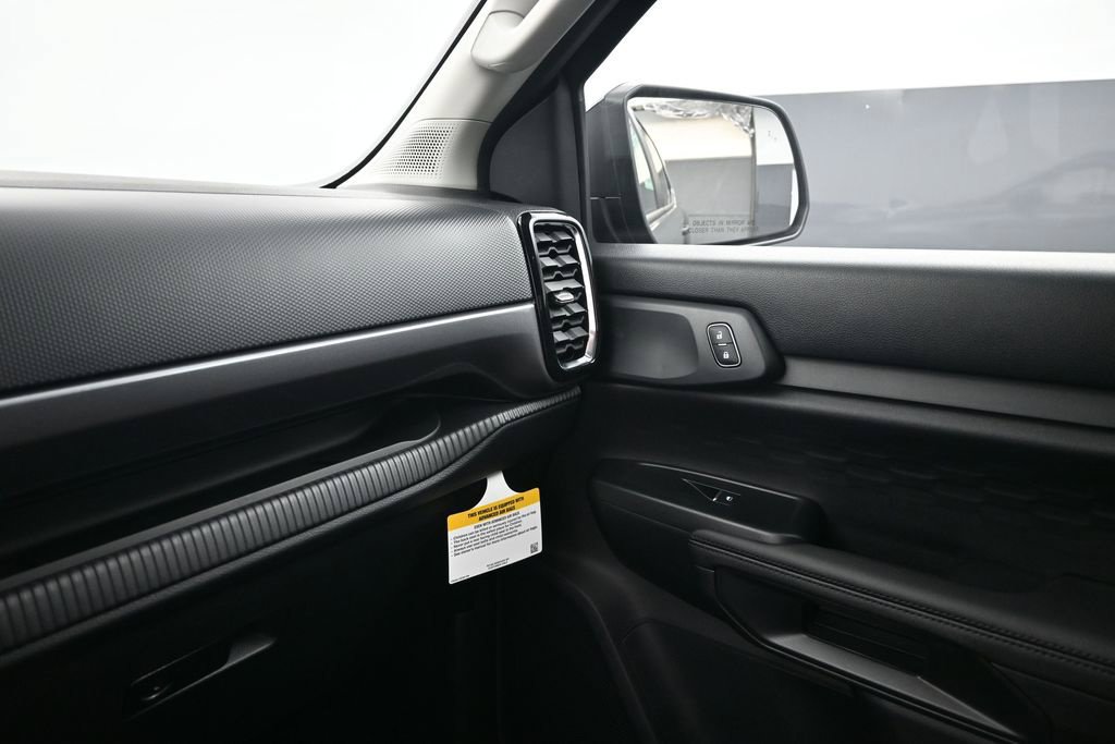 New 2026 Ford Ranger XLT w/ Black Appearance Package AWD/4WD image 11