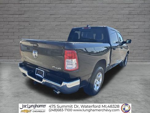 Used 2022 RAM 1500 Big Horn AWD/4WD image 3