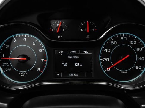 Used 2017 Chevrolet Cruze LT w/ Convenience Package image 17