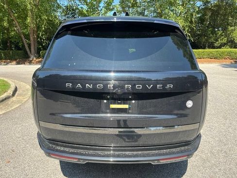 Used 2024 Land Rover Range Rover SV AWD/4WD image 8