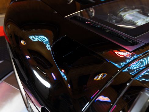 Used 2006 Ford GT image 38