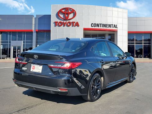 Certified 2025 Toyota Camry SE image 5